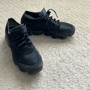 Nike Vapormax triple black